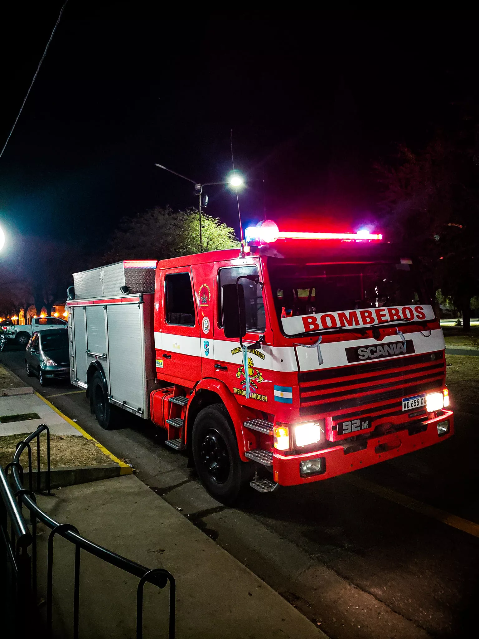 Se incendió una casilla en el patio de una vivienda