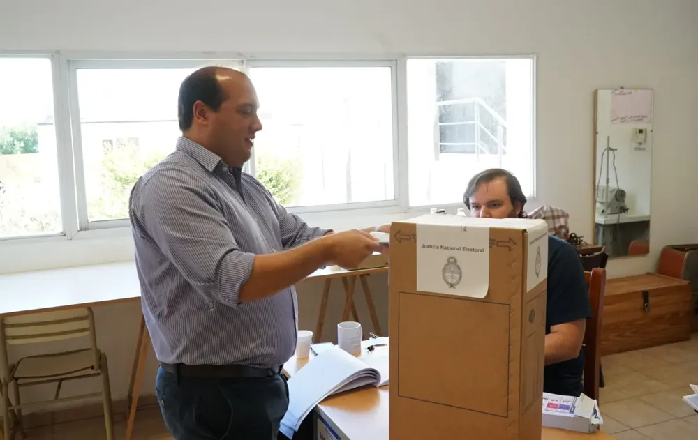 reco votando