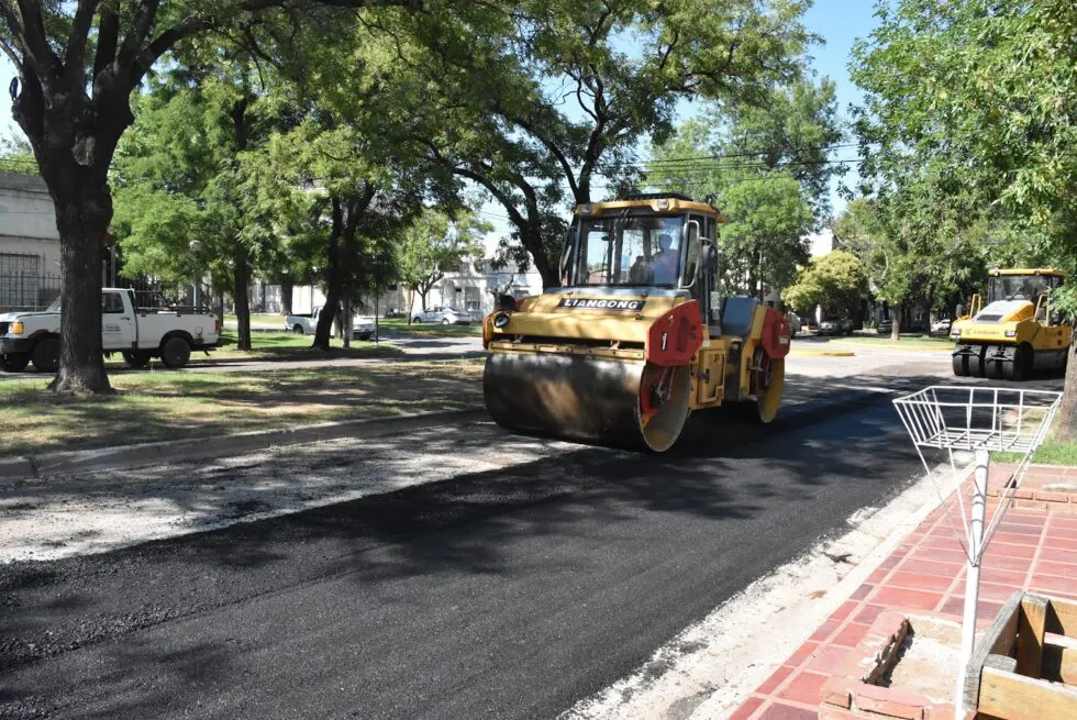 Repavimentacion-calle-Sarmiento-1-980x655