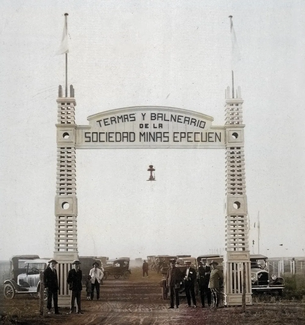 entrada-al-complejo-epecuen-1930