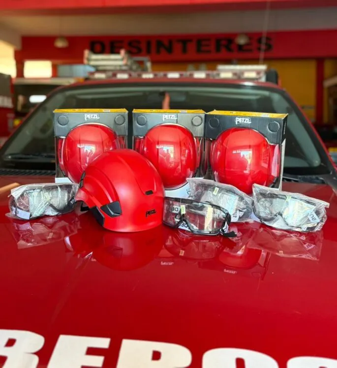 equipos-bomberos-e1759441466530