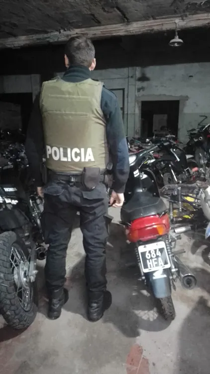 policia camioneta