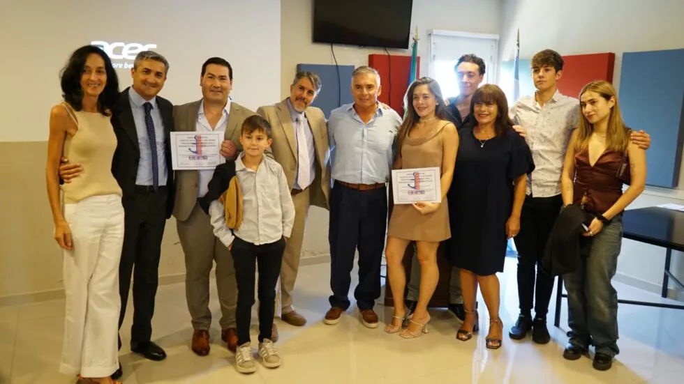 Servicio-y-posgrado-de-Cirugia-Oral-1-980x551