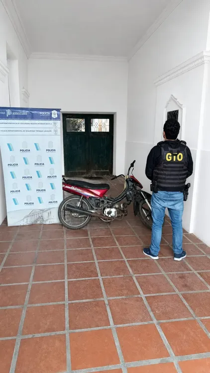 MOTO MUJICA